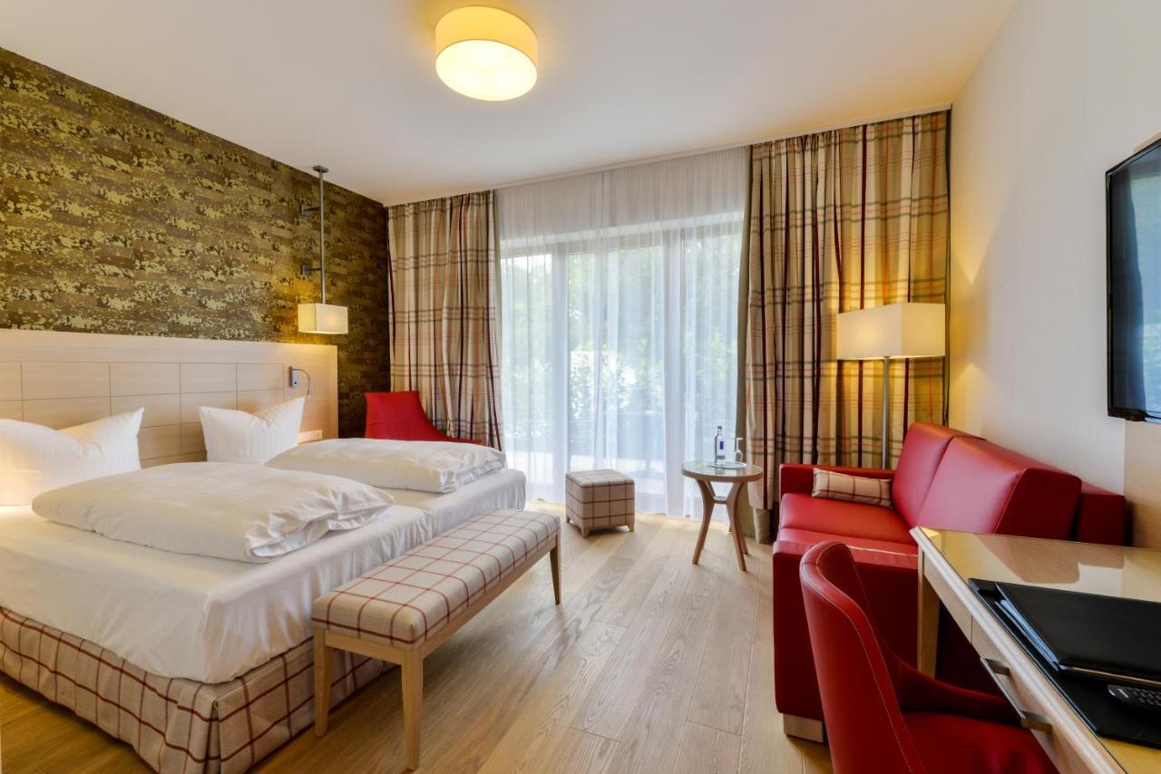 Hotel Poeker 메펜 외부 사진